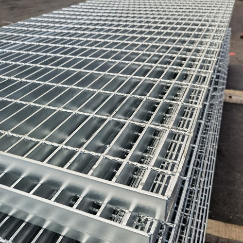 G325/30/100WFG壓焊鋼格板鋼格柵板：提升鋼結(jié)構平臺的安全性