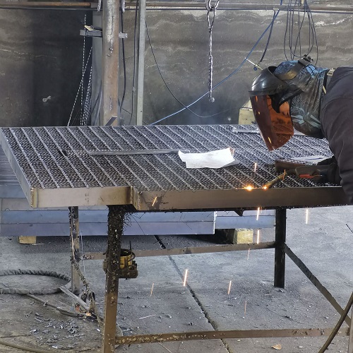 鋼格板采購避坑指南：這5個參數不懂，小心被坑！