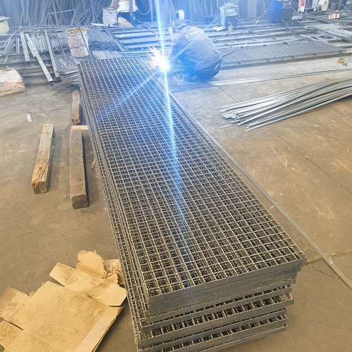 鋼格板采購避坑指南：這5個參數不懂，小心被坑！