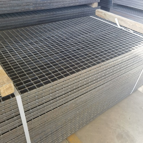 加油站鋼格柵：防爆、防靜電的安全解決方案