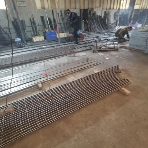 鋼格柵大批量采購(gòu)防坑指南：識(shí)破以次充好的火眼金睛