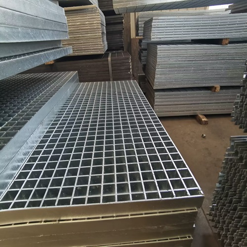 鋼格柵知識科普：材質(zhì)、規(guī)格如何影響使用效果？