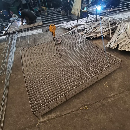 從工業(yè)到藝術，鋼格柵正在成為設計師的新寵