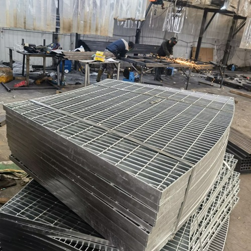 鋼格柵板市場格局正在發(fā)生變化，這些信號要關注